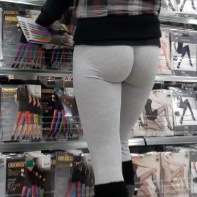 candid ass creep of a very hungry booty in grey yoga pants