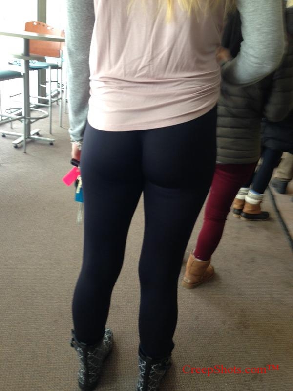 black yoga pants booty creep shot