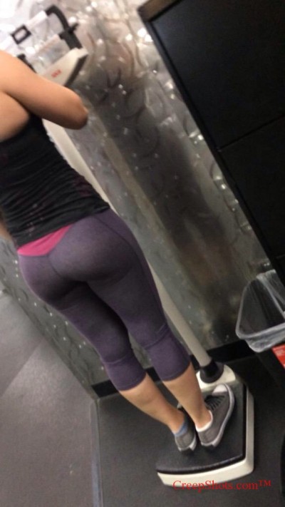 thick gym booty