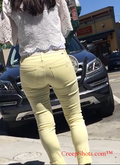 yellow jeans rouund pounder