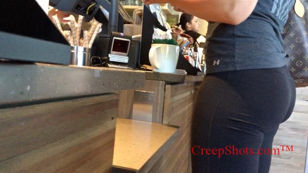 nice side booty creepahot