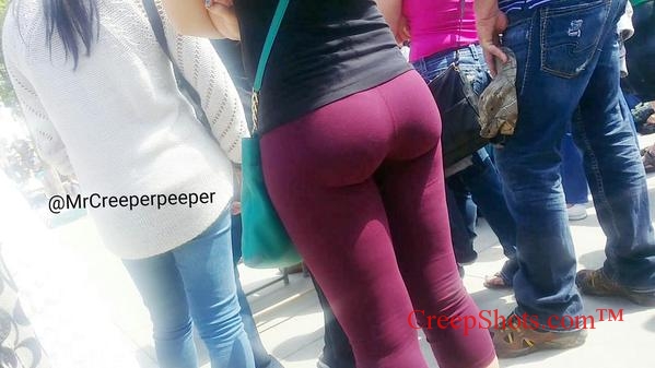 amazing thick ass creepshot in plum leggings 2