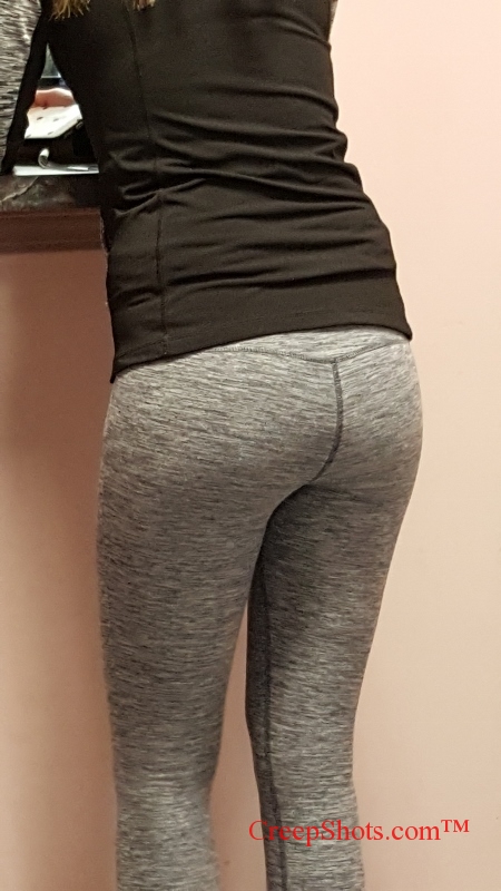 Greensboro CC ass in leggings 5