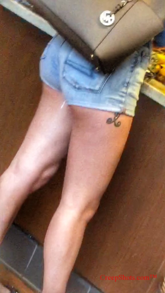 Starbucks ass in shorts 2