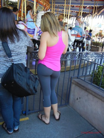 yoga pants