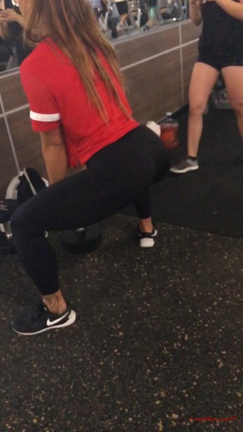 thick booty