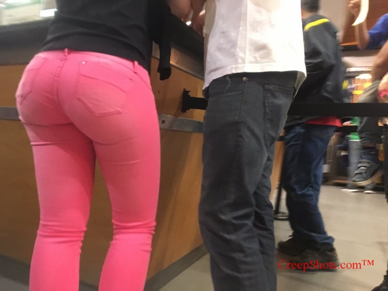 phat-ass-in-pink-jeans-creepshot
