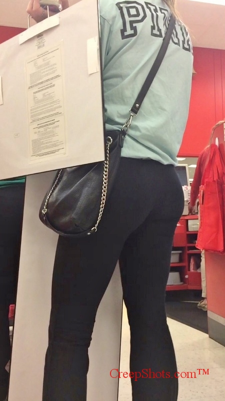 tight-teen-yogapants-ass-3