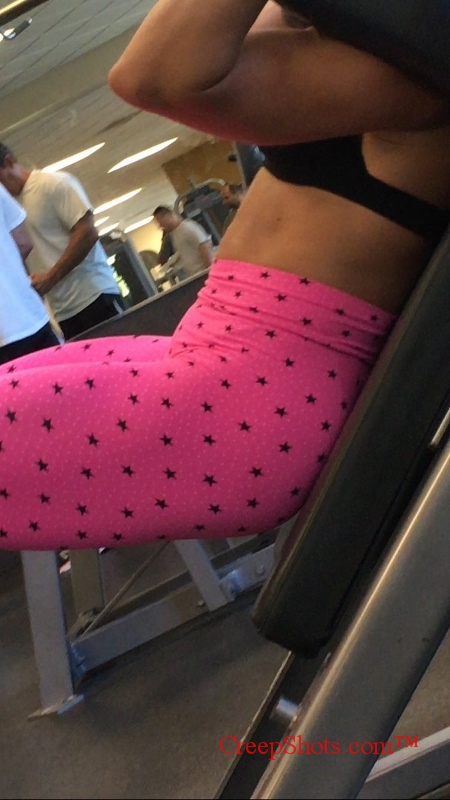 hot-pink-gym-creep-3
