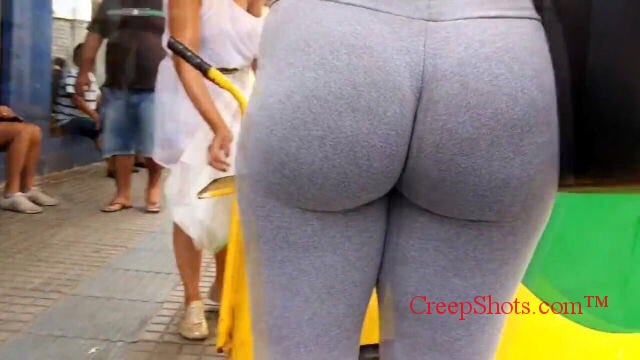 hungry-ass-in-grey-leggings-3
