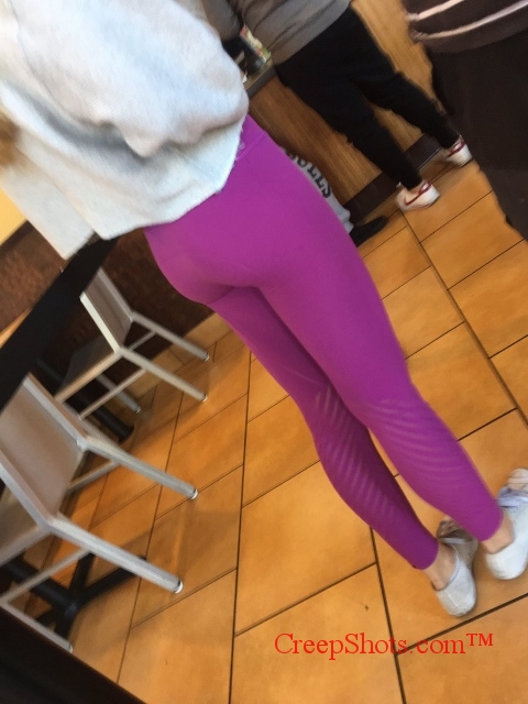 tight-fuchsia-leggings-1